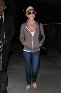 Jaime Pressly feet photo thumbnail