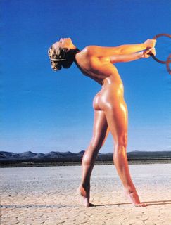 Jaime Pressly feet photo 9