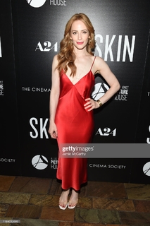 Jaime Ray Newman feet photo thumbnail