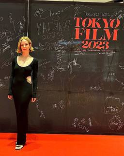 Jaime Ray Newman feet photo thumbnail