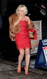 Jaime Winstone feet photo 7