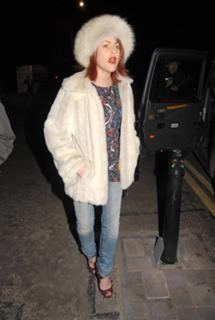 Jaime Winstone feet photo 12