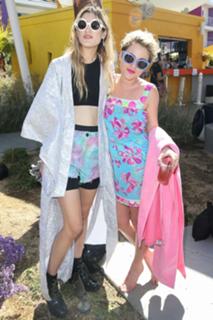 Jaime Winstone feet photo 5