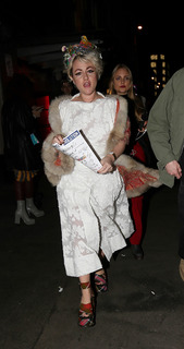 Jaime Winstone feet photo 7