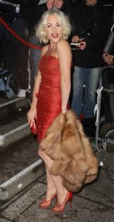 Jaime Winstone feet photo 1