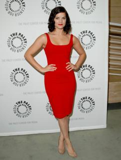 Jaimie Alexander feet photo thumbnail