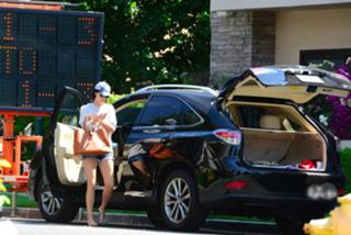 Jaimie Alexander feet photo thumbnail