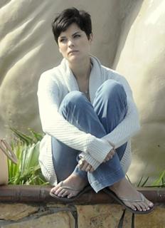 Jaimie Alexander feet photo thumbnail