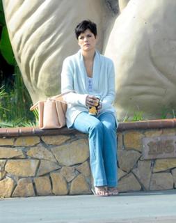 Jaimie Alexander feet photo thumbnail