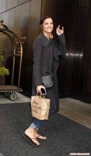 Jaimie Alexander feet photo thumbnail