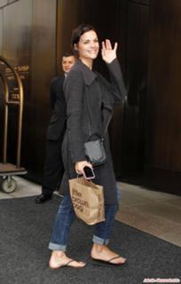 Jaimie Alexander feet photo thumbnail
