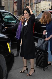 Jaimie Alexander feet photo thumbnail