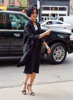 Jaimie Alexander feet photo thumbnail