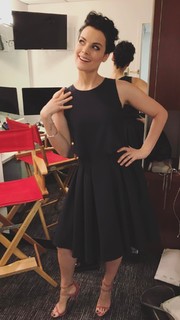 Jaimie Alexander feet photo thumbnail