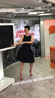 Jaimie Alexander feet photo thumbnail