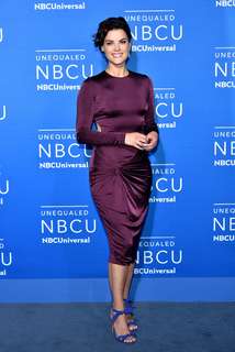 Jaimie Alexander feet photo thumbnail
