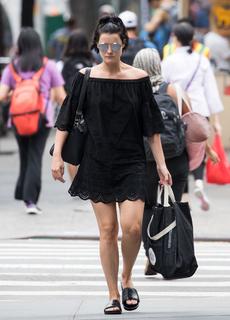 Jaimie Alexander feet photo thumbnail