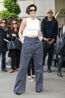 Jaimie Alexander feet photo thumbnail