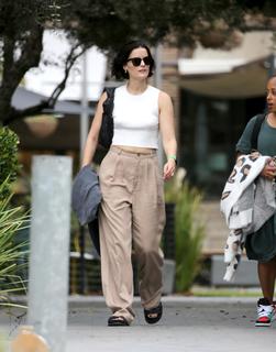 Jaimie Alexander feet photo thumbnail