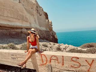 Jaina Lee Ortiz feet photo thumbnail