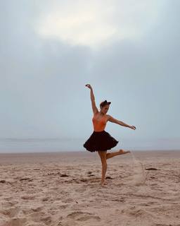 Jaina Lee Ortiz feet photo thumbnail