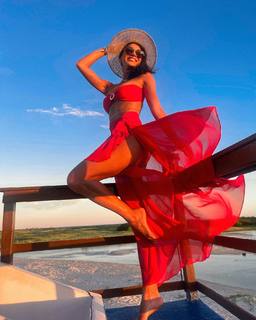 Jakelyne Oliveira feet photo 1
