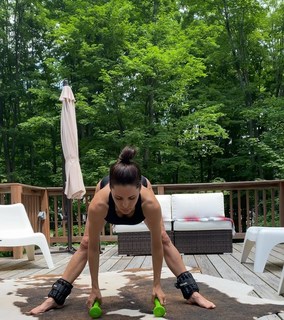 Jala Sue feet photo 1