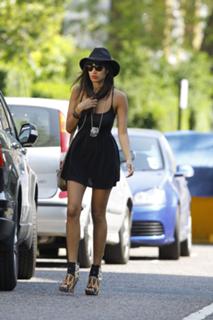 Jameela Jamil feet photo thumbnail