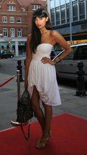 Jameela Jamil feet photo thumbnail