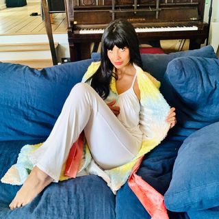 Jameela Jamil feet photo thumbnail