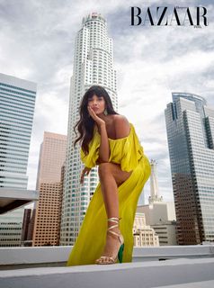 Jameela Jamil feet photo thumbnail