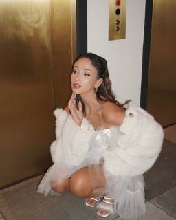 Jami Alix feet photo 16