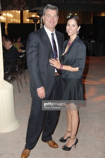 Jami Gertz feet photo thumbnail