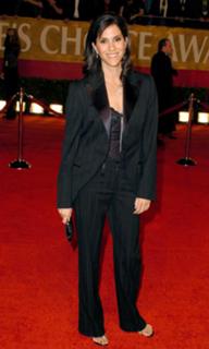 Jami Gertz feet photo thumbnail