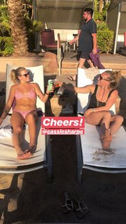 Jamie Anderson feet photo 7