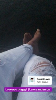 Jamie Anderson feet photo 2