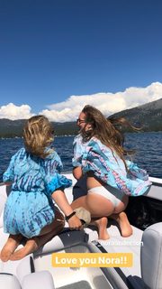 Jamie Anderson feet photo 15