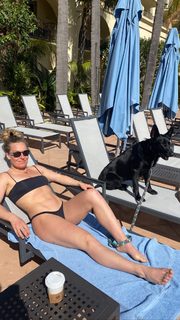 Jamie Anderson feet photo 3