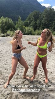 Jamie Anderson feet photo 16