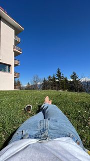 Jamie Anderson feet photo 5