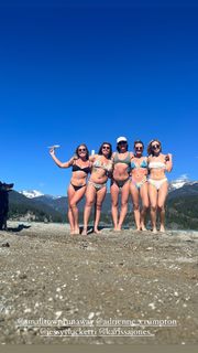 Jamie Anderson feet photo 19