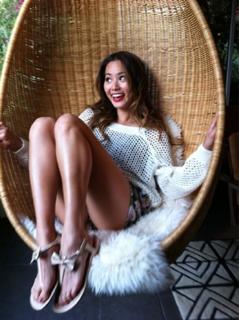 Jamie Chung feet photo thumbnail
