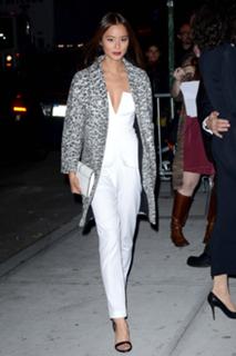 Jamie Chung feet photo thumbnail