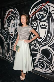 Jamie Chung feet photo thumbnail