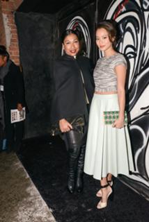 Jamie Chung feet photo thumbnail