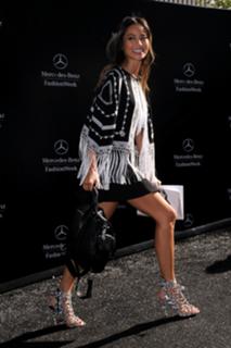 Jamie Chung feet photo thumbnail