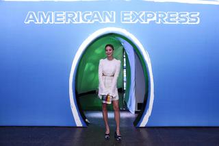 Jamie Chung feet photo thumbnail
