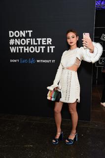 Jamie Chung feet photo thumbnail