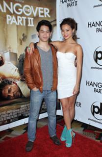 Jamie Chung feet photo thumbnail