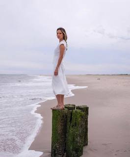 Jamie Chung feet photo thumbnail